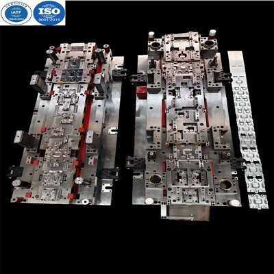 Come regolare l'allineamento di una matrice per rivettatura?